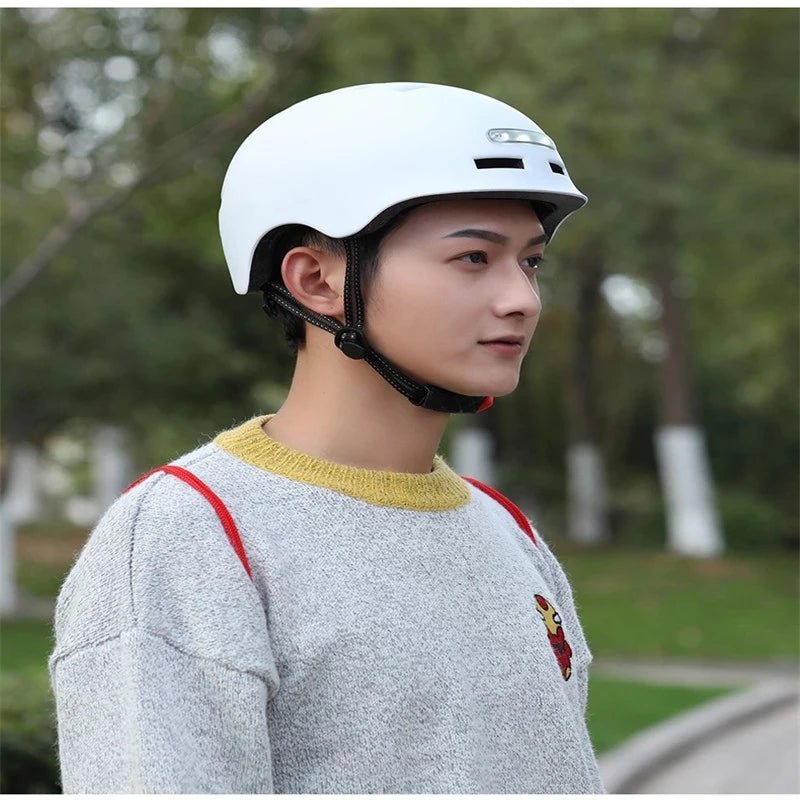 Casque vélo 2022 LED Intelligent - Adulte Homme Femme